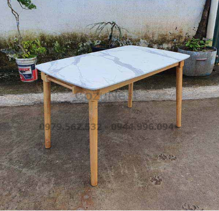 bàn ăn gỗ mặt giả đá