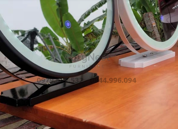 gương xoay để bàn đèn cảm ứng d45 màu đen